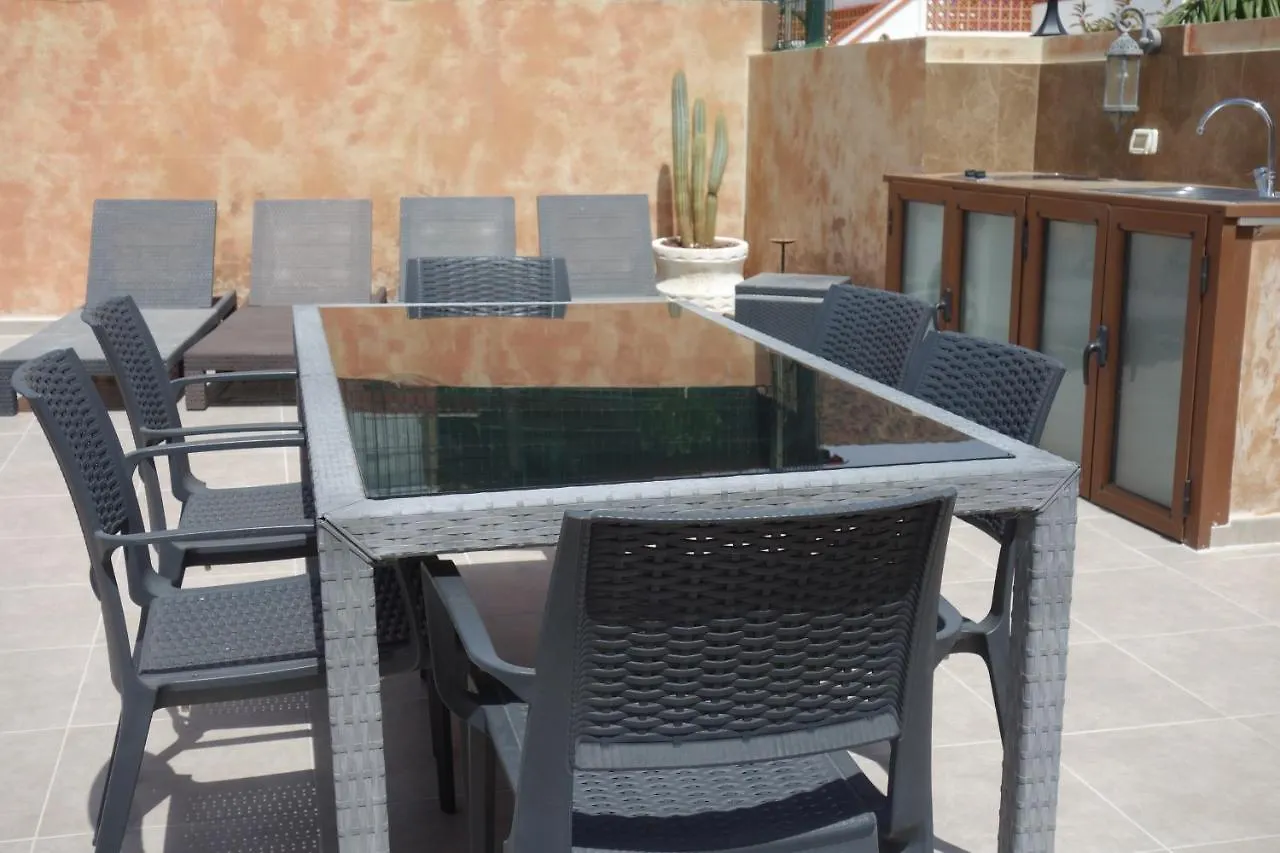 Semi-Detached Villa Sea Views, Huge Terrace, Close Beach Palm-mar Spanien