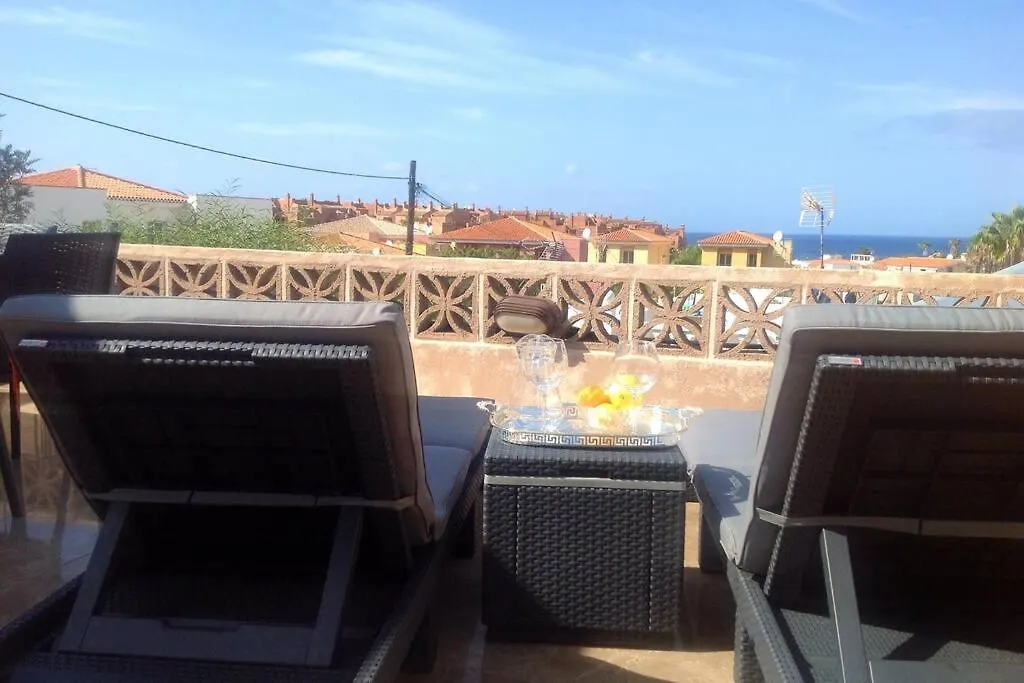Semi-Detached Villa Sea Views, Huge Terrace, Close Beach Palm-mar España