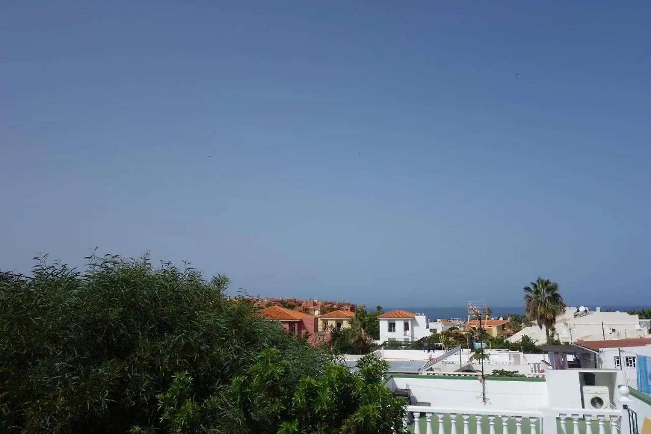 Semi-Detached Villa Sea Views, Huge Terrace, Close Beach Palm-mar España
